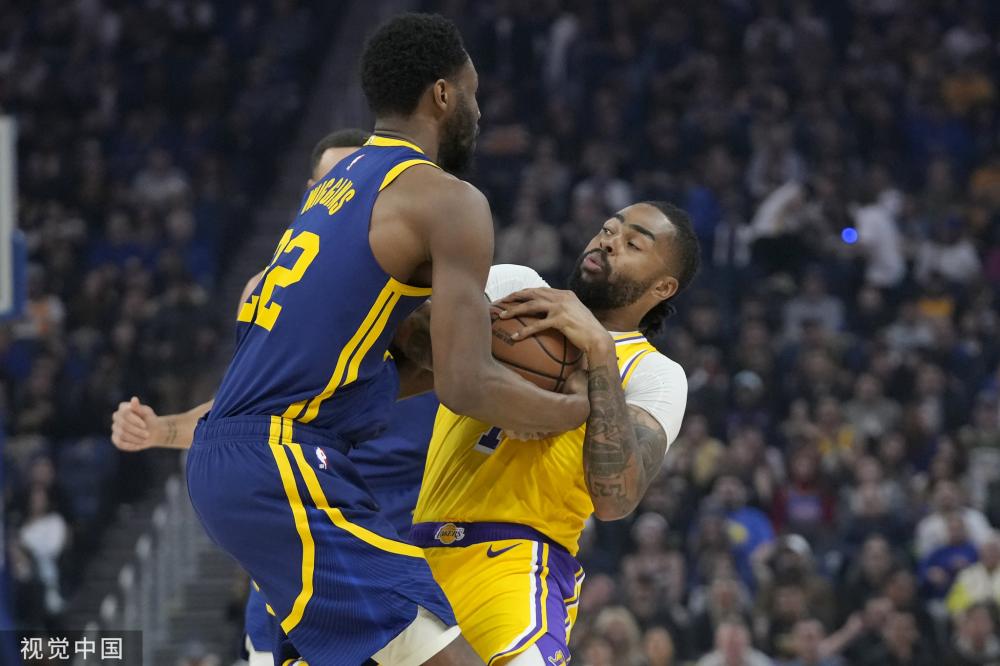 时刻挺身而 时刻挺身而