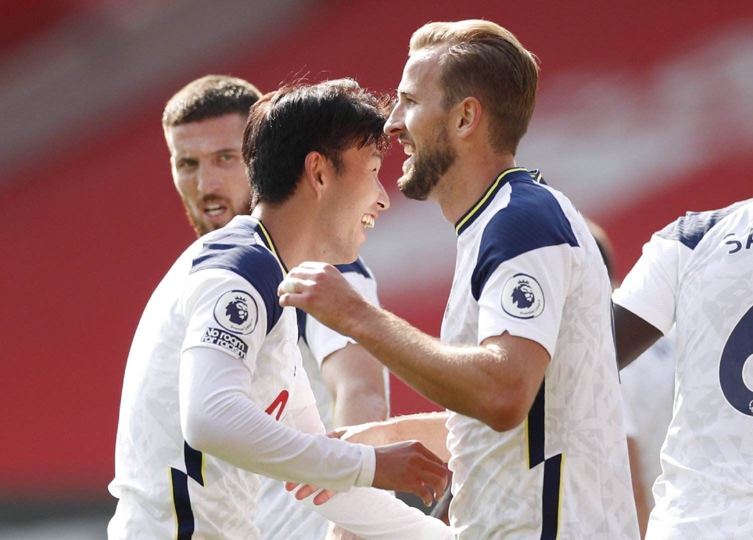 动正逐渐形 动正逐渐形